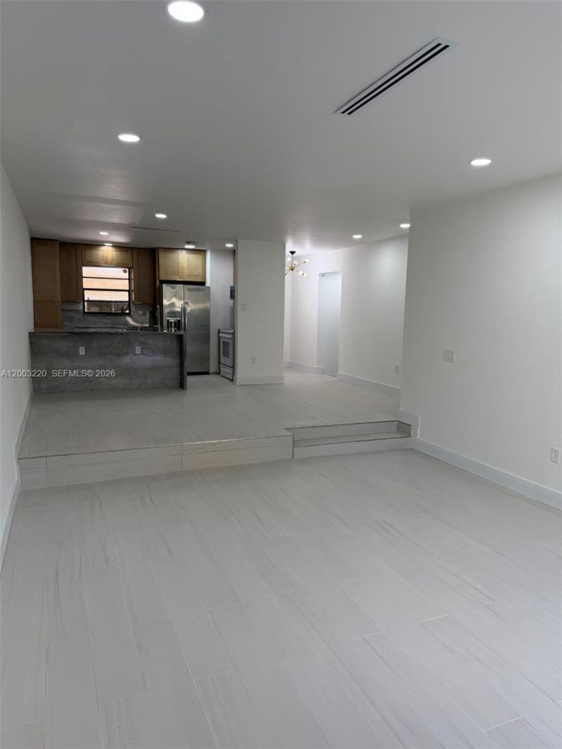 3877 Estepona Ave, Unit 9E1, Doral, FL 33178 Photo