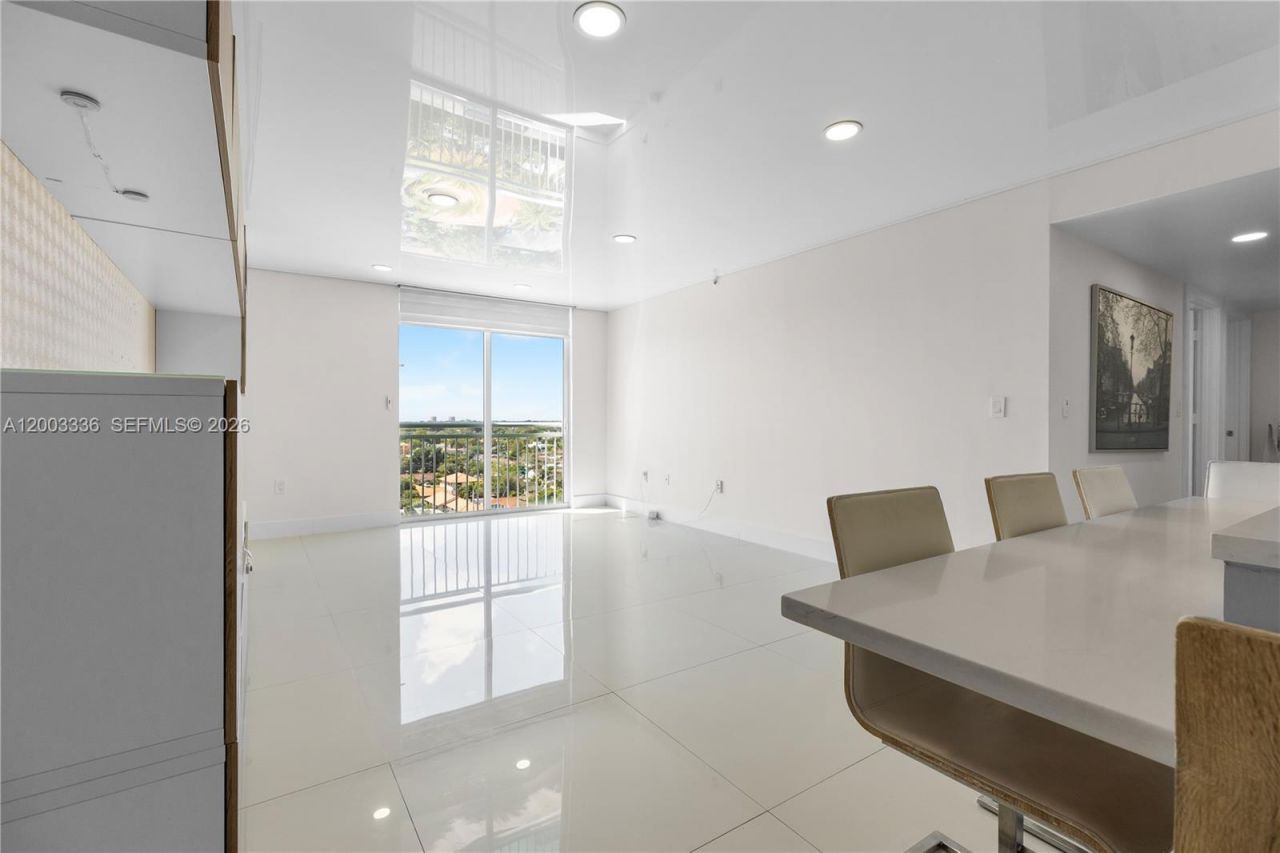 3000 Coral Way , Unit 1110, Miami, FL 33145 Photo