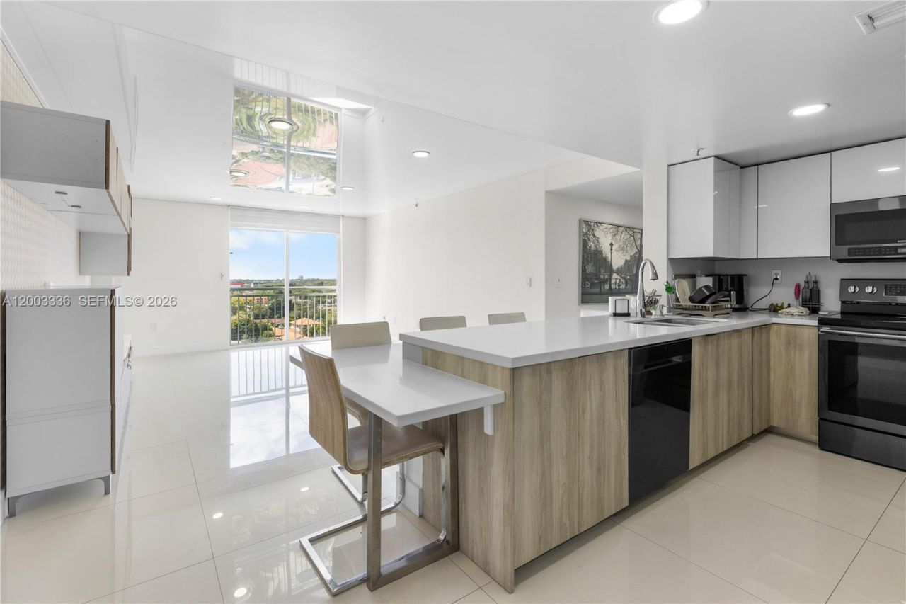 3000 Coral Way , Unit 1110, Miami, FL 33145 Photo