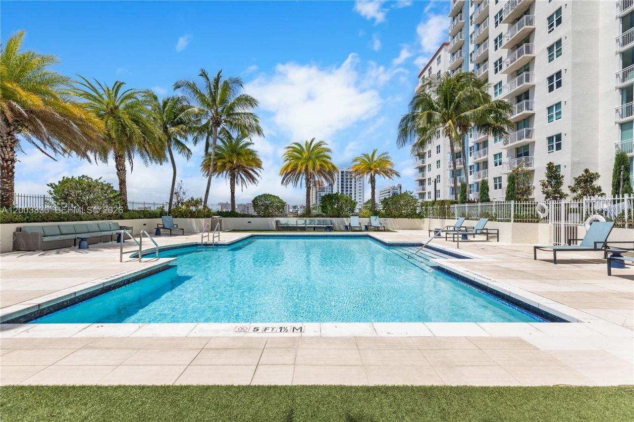 3000 Coral Way , Unit 1110, Miami, FL 33145 Photo