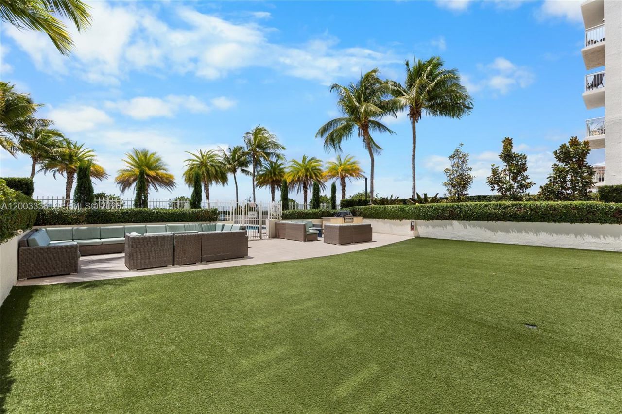 3000 Coral Way , Unit 1110, Miami, FL 33145 Photo