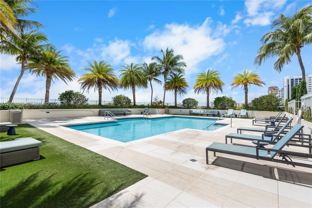 3000 Coral Way , Unit 1110, Miami, FL 33145 Photo