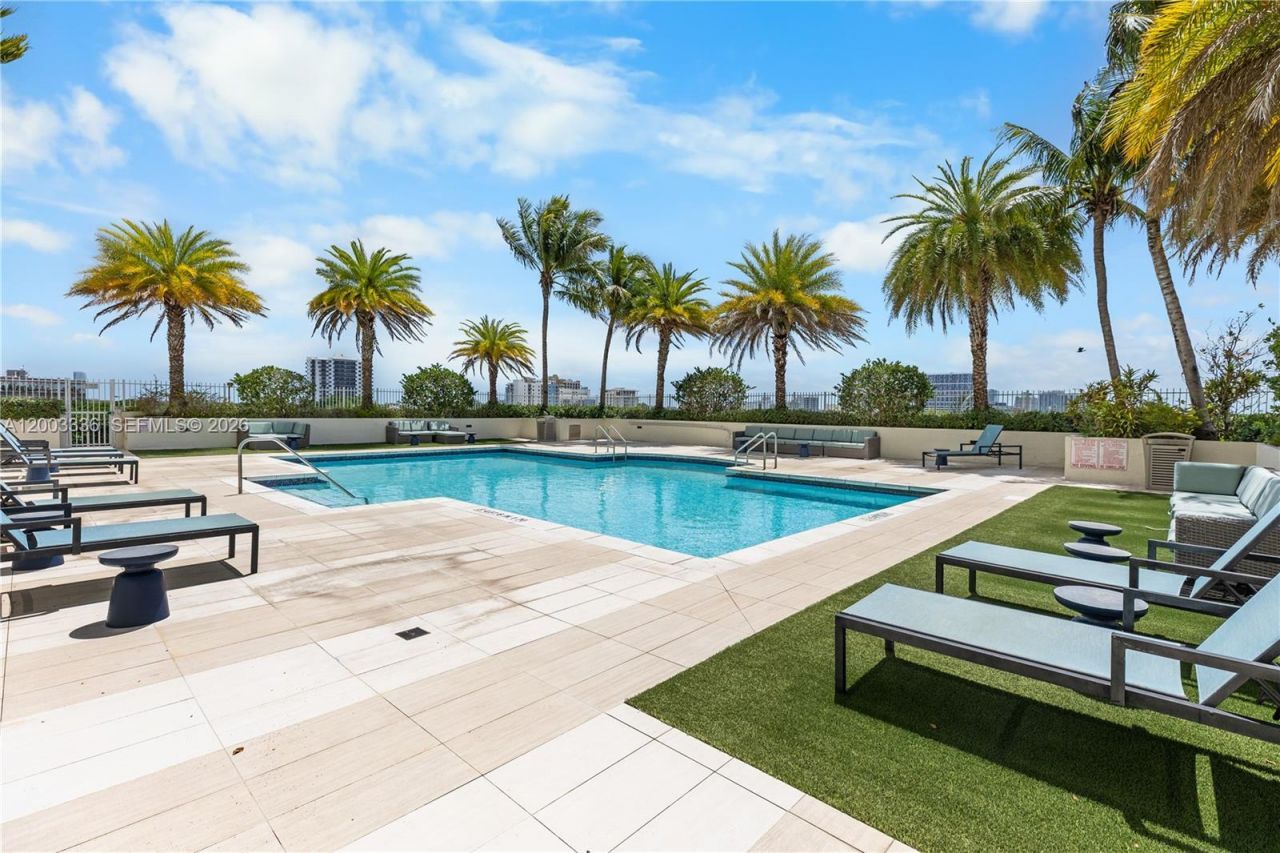 3000 Coral Way , Unit 1110, Miami, FL 33145 Photo