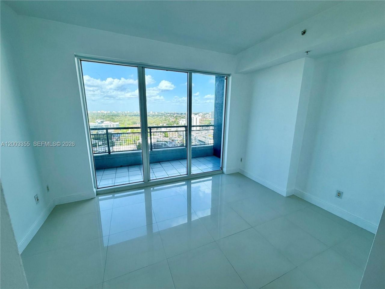 60 SW 13th St , Unit 1605, Miami, FL 33130 Photo