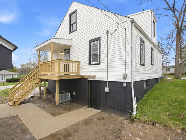 2000 Maple Avenue , Downers Grove, IL 60515