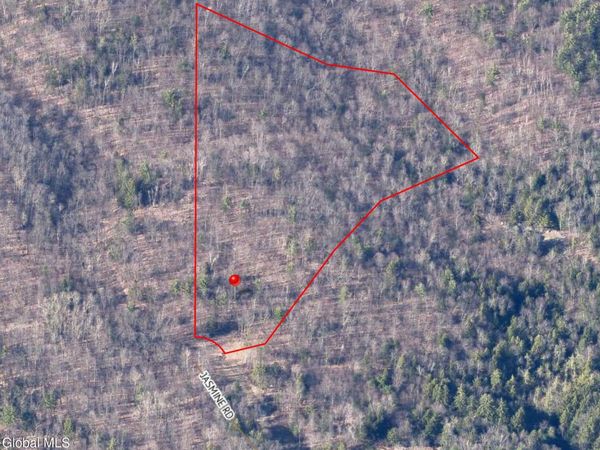 14 Jasmine Road, Rensselaer, NY 12168