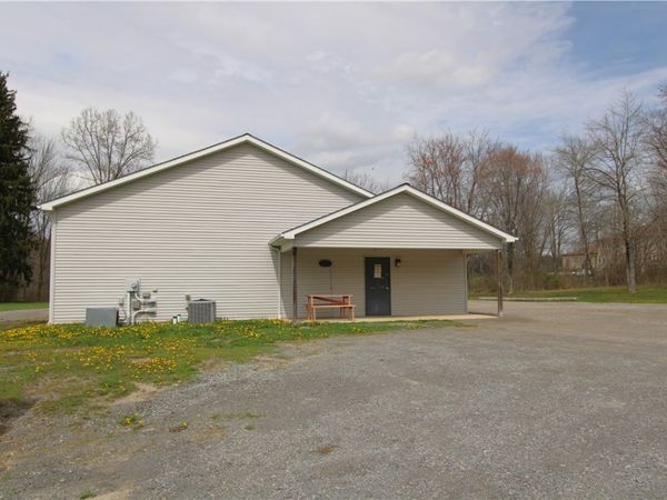 7253 W Market St., Mercer, PA 16137