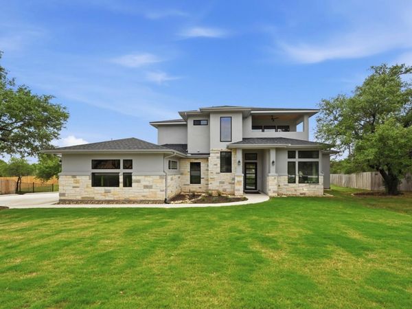 1024 Conastoga CT , Driftwood, TX 78619