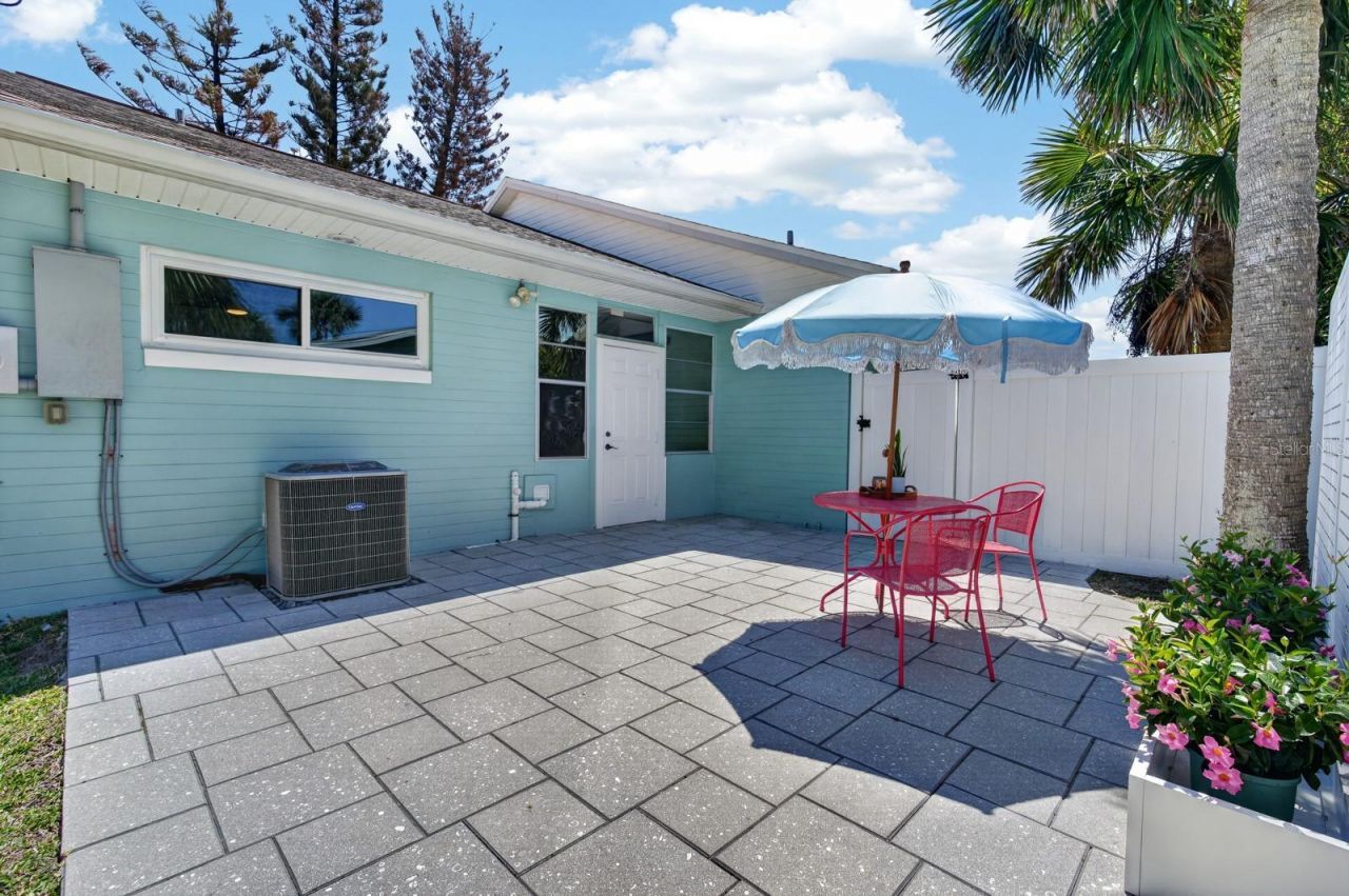 215 Ocean Terrace, Ormond Beach, FL 32176 Photo