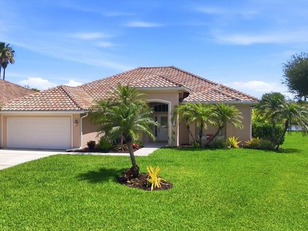 4120 LAKES COURT , PORT CHARLOTTE, FL 33953