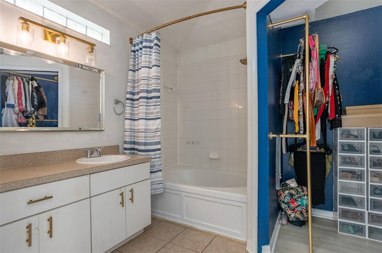 10401 Lakeside Vista Drive , Riverview, FL 33569 Photo