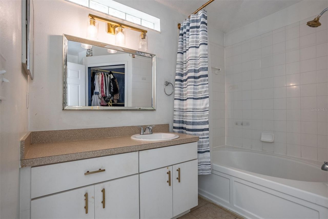 10401 Lakeside Vista Drive , Riverview, FL 33569 Photo