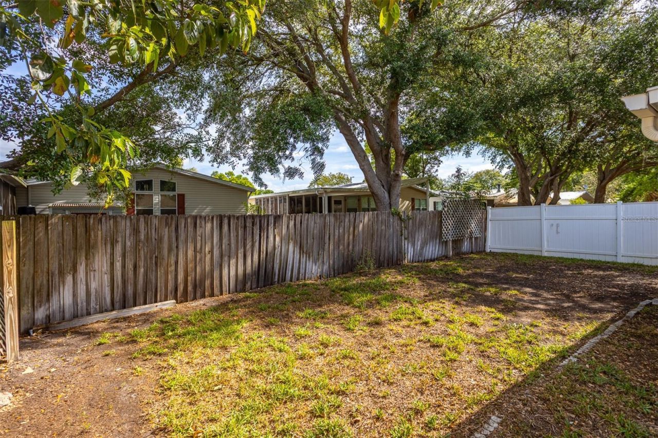 10401 Lakeside Vista Drive , Riverview, FL 33569 Photo