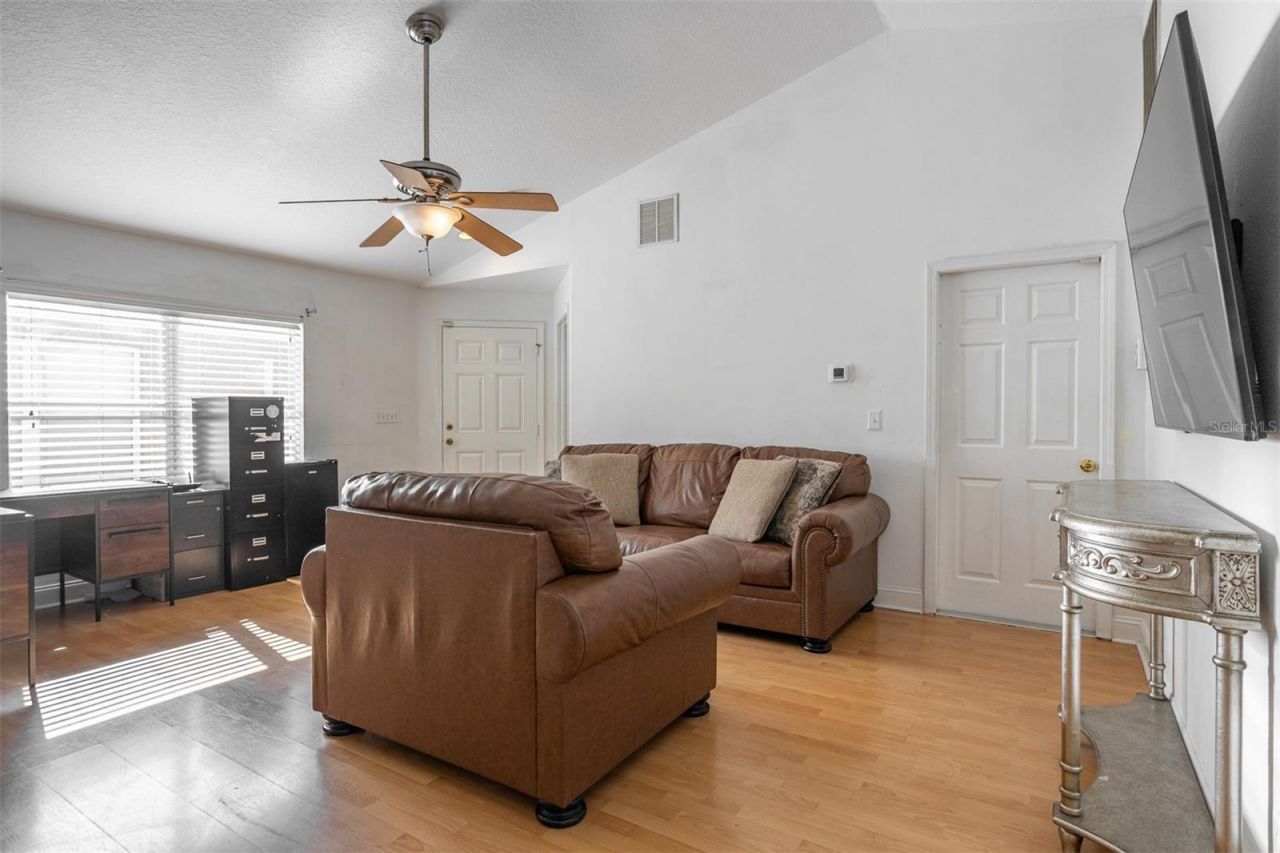 10401 Lakeside Vista Drive , Riverview, FL 33569 Photo