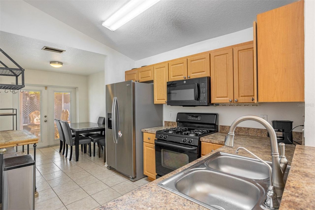 10401 Lakeside Vista Drive , Riverview, FL 33569 Photo