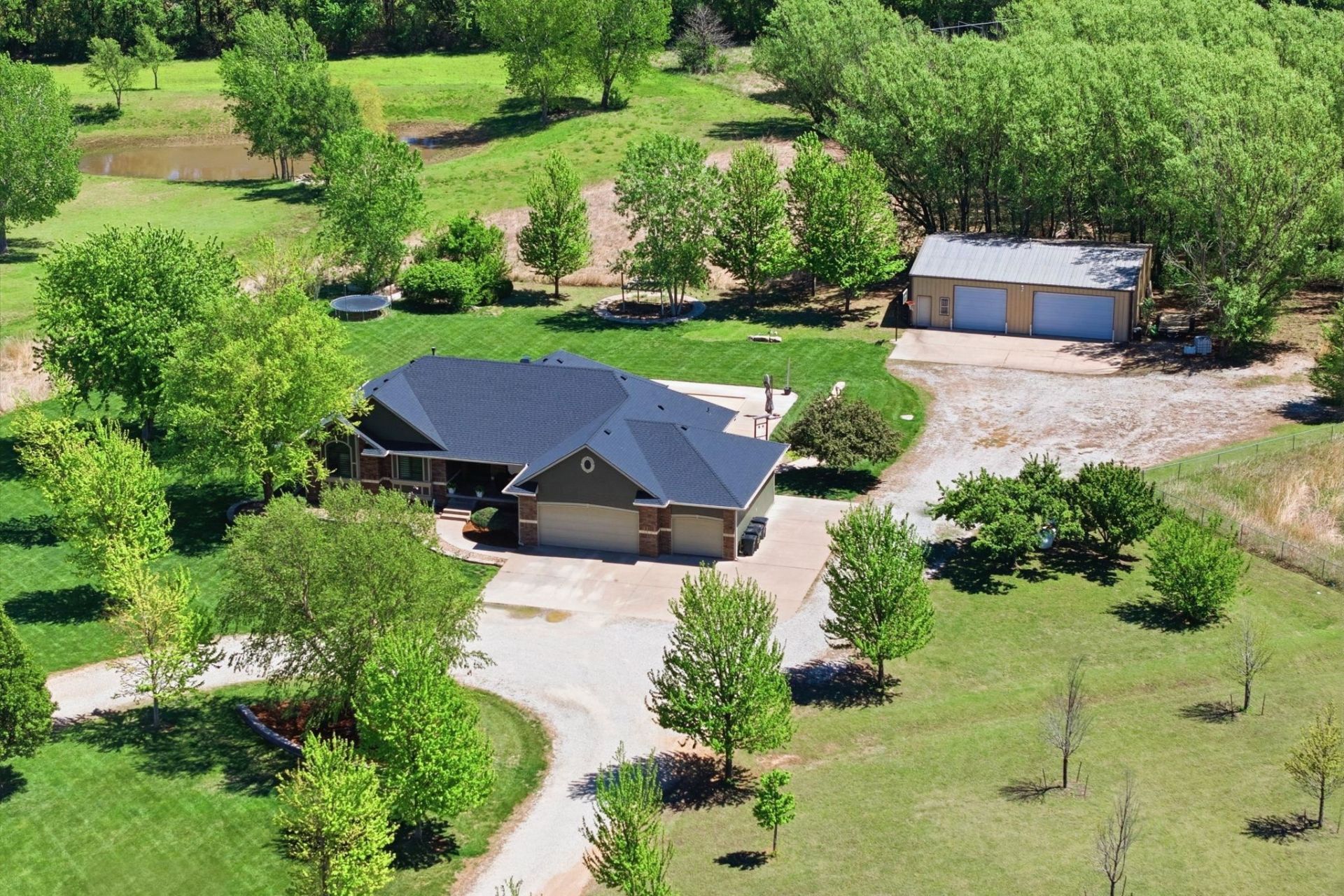 6402 Busy Bee Ct, Andale, KS 67001 Main Photo