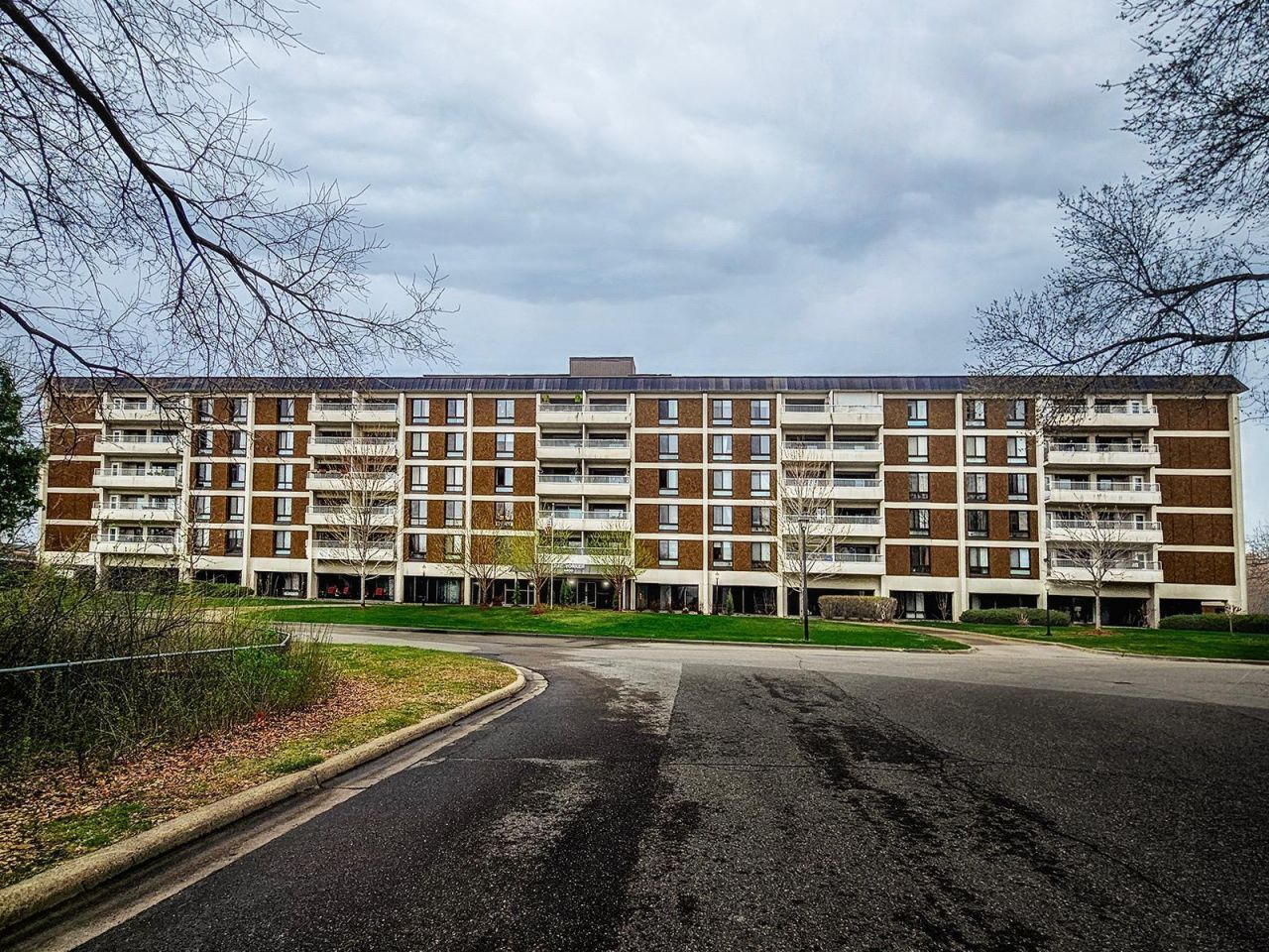 6400 York Avenue S, Edina, MN 55435