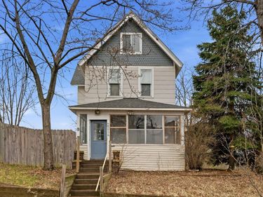 2214 Girard Avenue N, Minneapolis, MN 55411