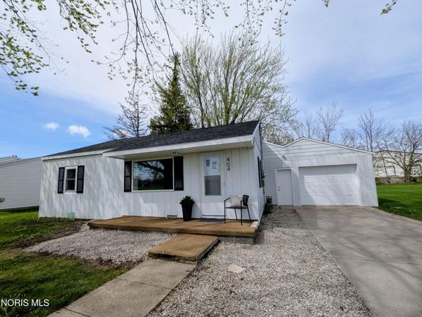 404 Park Street , Archbold, OH 43502