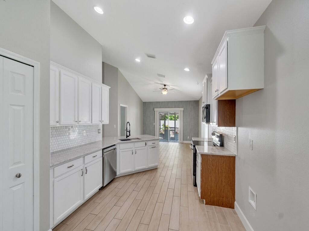 8131 Westfield Circle, Vero Beach, FL 32966 Photo