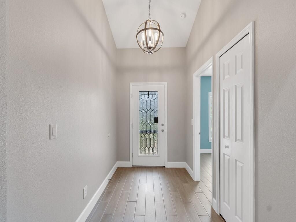 8131 Westfield Circle, Vero Beach, FL 32966 Photo