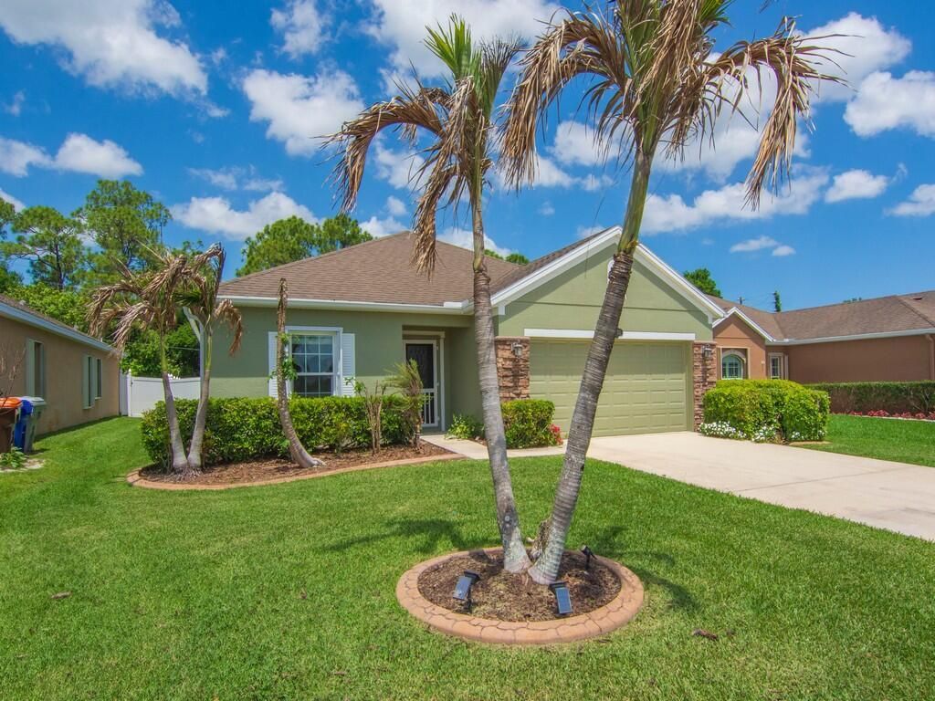 8131 Westfield Circle, Vero Beach, FL 32966 Photo