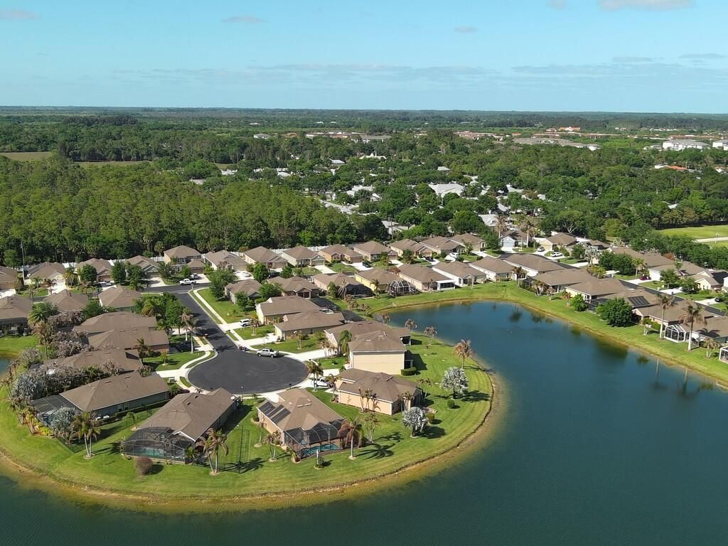 8131 Westfield Circle, Vero Beach, FL 32966 Photo