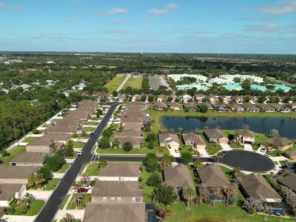 8131 Westfield Circle, Vero Beach, FL 32966 Photo