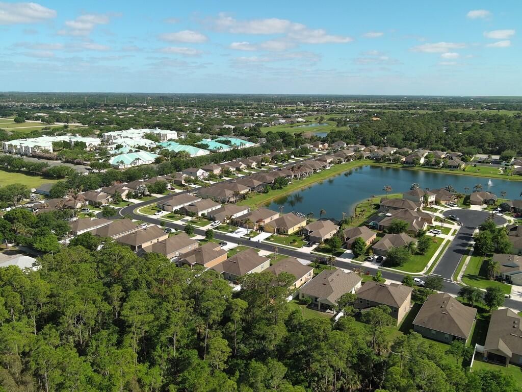 8131 Westfield Circle, Vero Beach, FL 32966 Photo