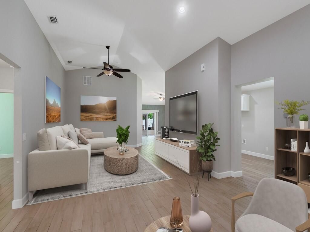 8131 Westfield Circle, Vero Beach, FL 32966 Photo