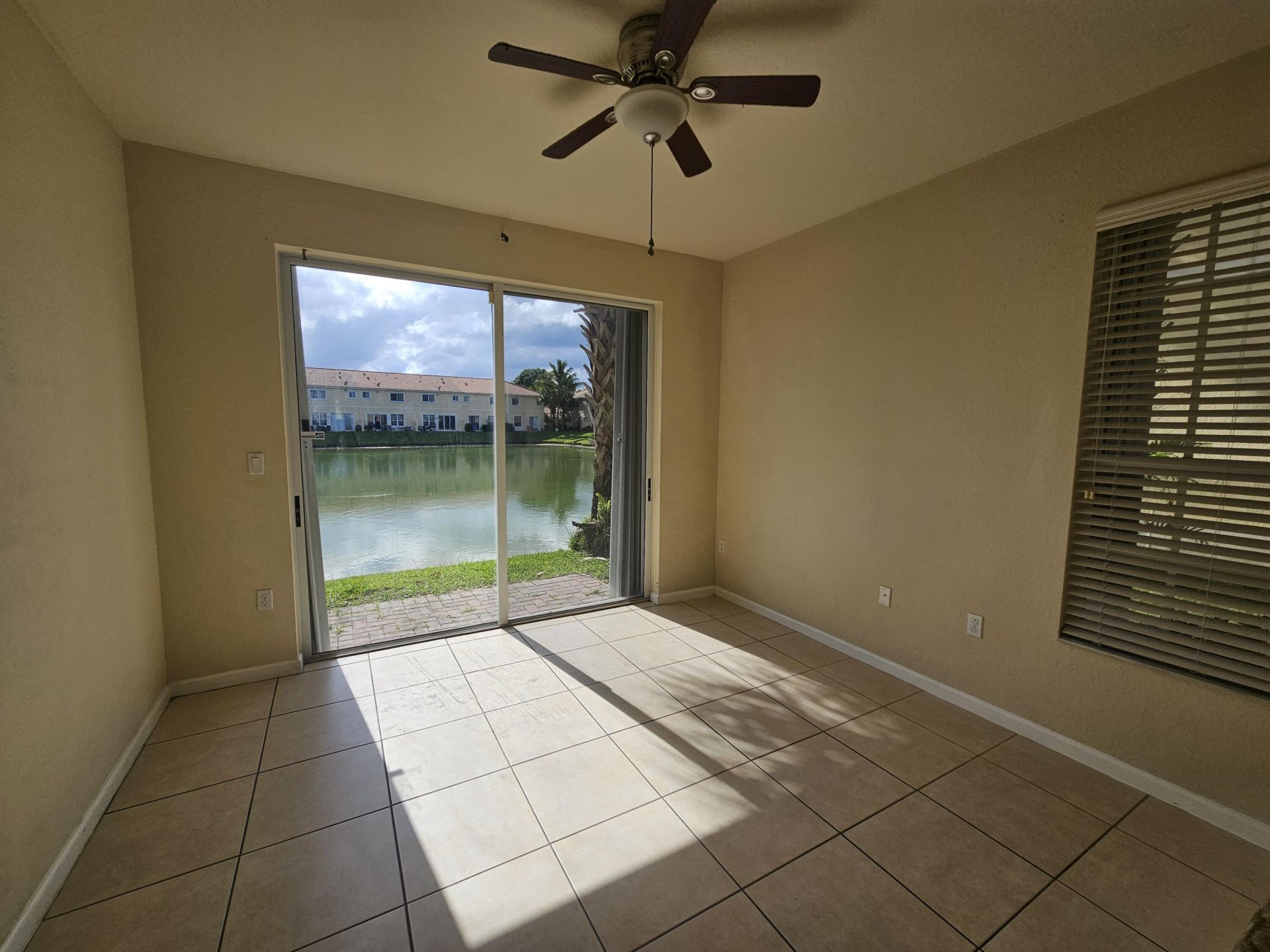 3255 NW 31st Terrace, Lauderdale Lakes, FL 33309 Photo