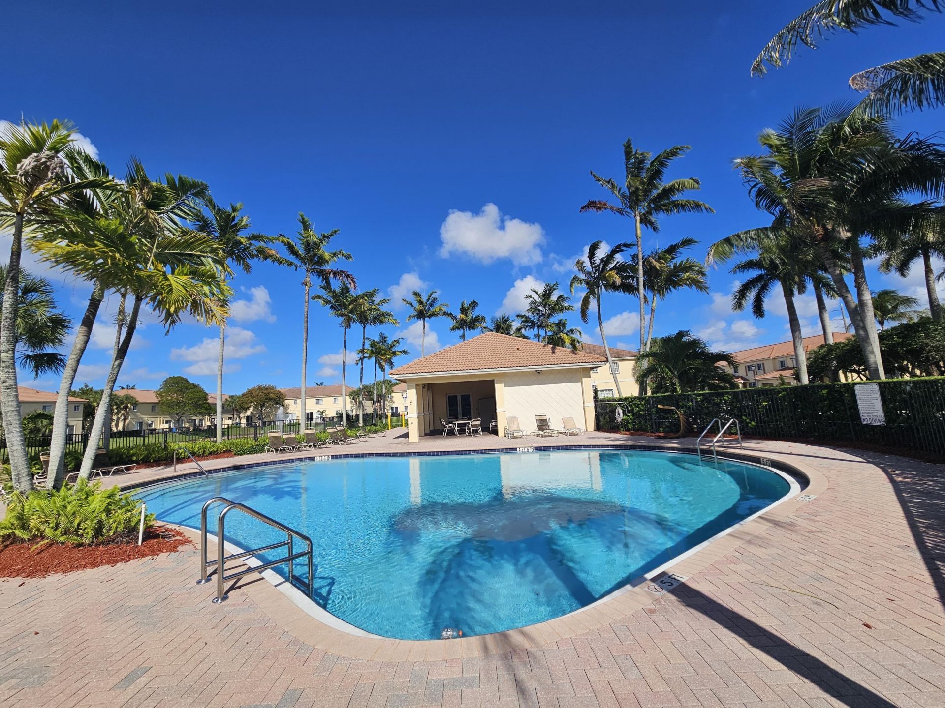 3255 NW 31st Terrace, Lauderdale Lakes, FL 33309 Photo