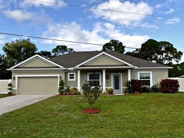 5111 NW Newark Lane, Port St. Lucie, FL 34983