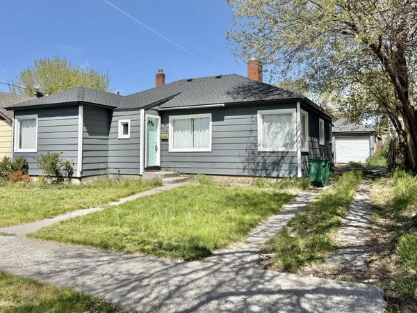 2245 Garden Avenue, Klamath Falls, OR 97601