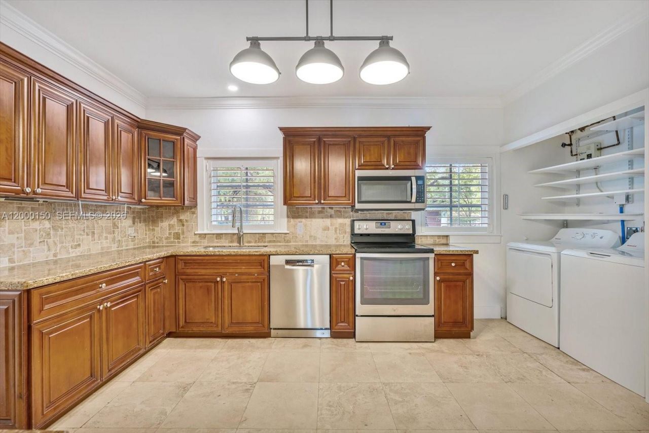 1102 Genoa St, Coral Gables, FL 33134 Photo