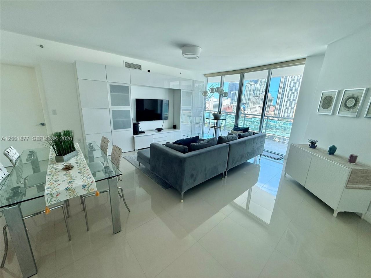 350 S Miami Ave , Unit 1601, Miami, FL 33130 Photo