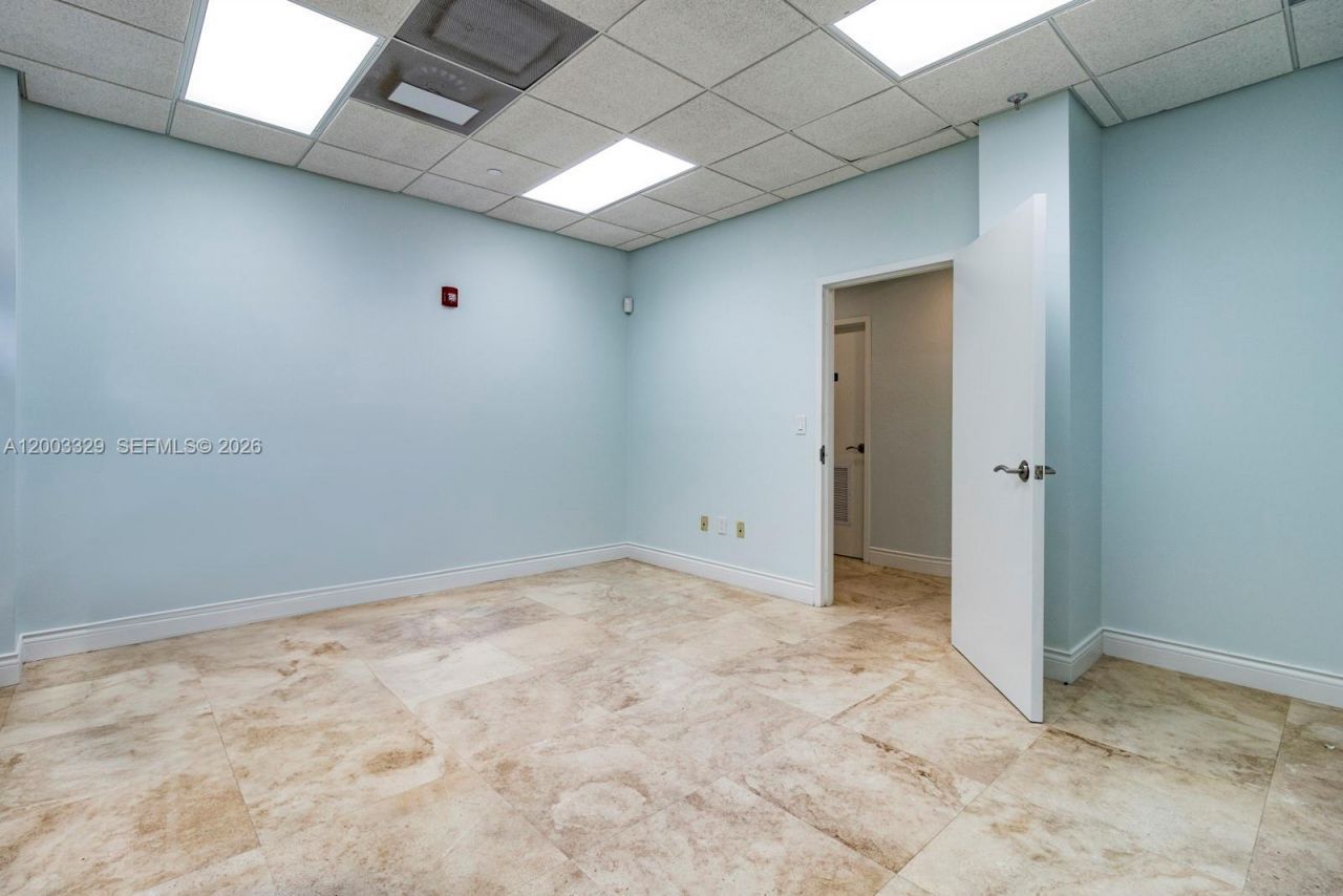 6141 Sunset Dr , Unit 102, South Miami, FL 33143 Photo