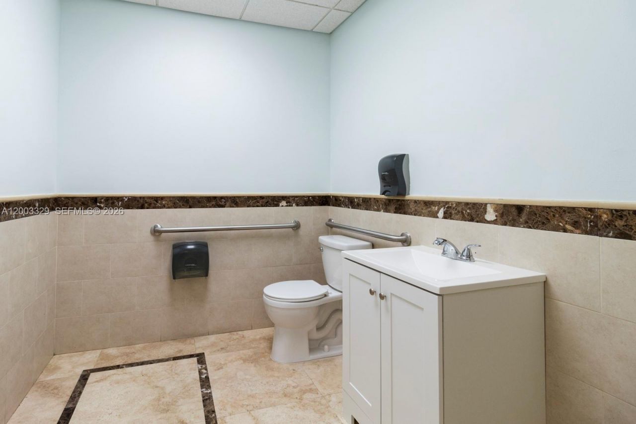 6141 Sunset Dr , Unit 102, South Miami, FL 33143 Photo