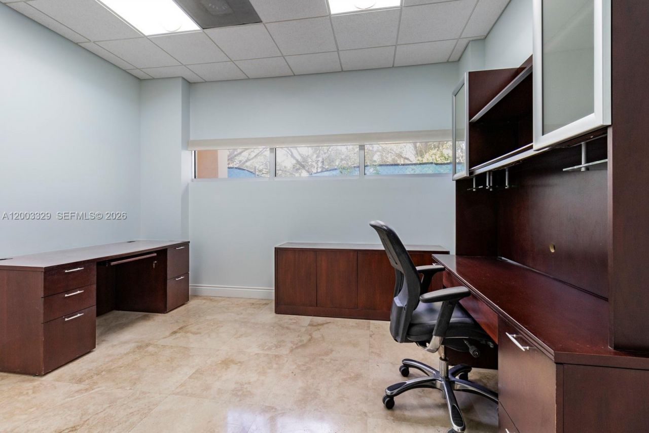 6141 Sunset Dr , Unit 102, South Miami, FL 33143 Photo