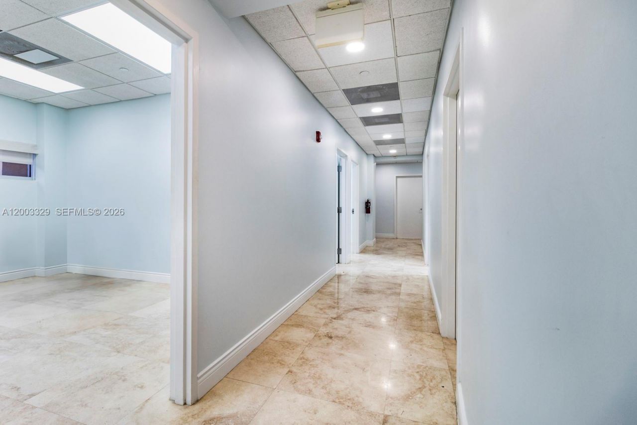 6141 Sunset Dr , Unit 102, South Miami, FL 33143 Photo