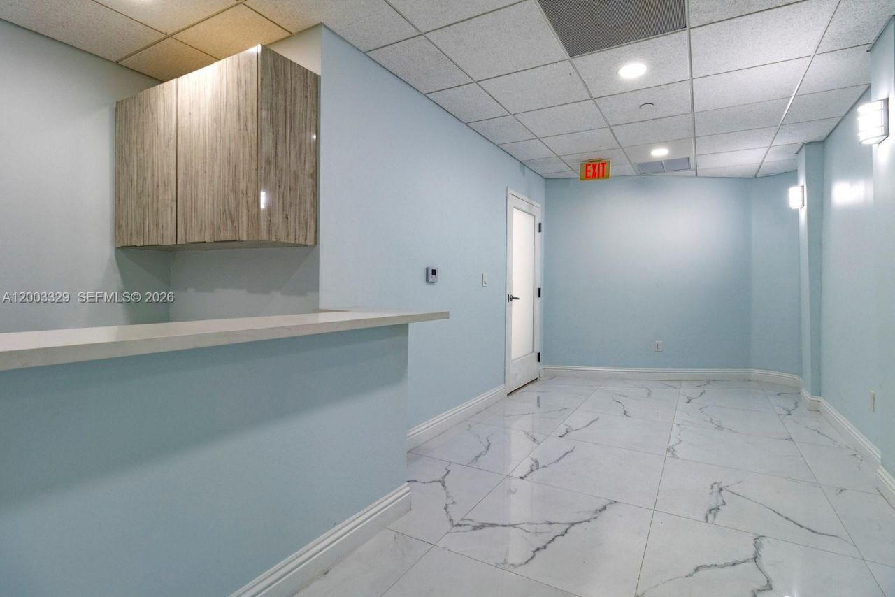 6141 Sunset Dr , Unit 102, South Miami, FL 33143 Photo