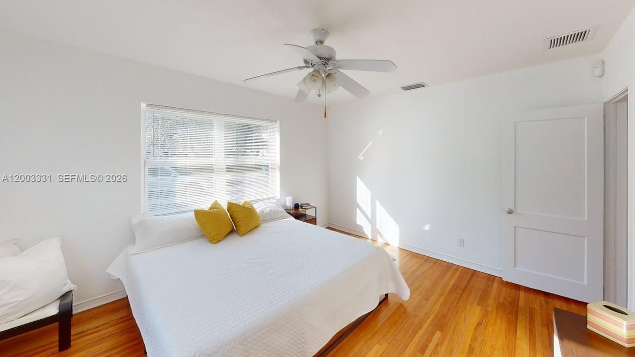 951 NE 116th St , Biscayne Park, FL 33161 Photo