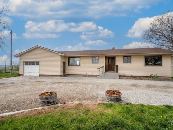 8989 Hillview Rd, Emmett, ID 83687
