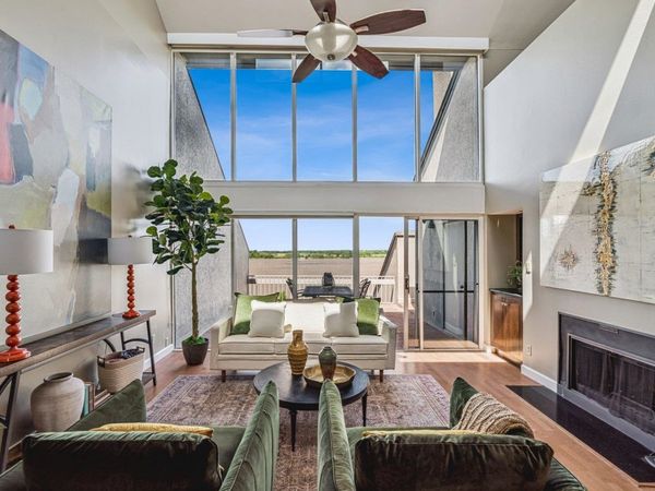 335 RIVERBLUFF PL, Unit 2, Memphis, TN 38103