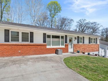 932 Mary Sue Drive, Flatwoods, KY 41139