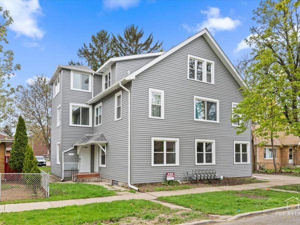 1542 Victoria Avenue , North Chicago, IL 60064