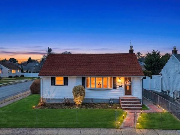 67 Myers Avenue , Hicksville, NY 11801