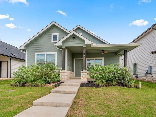 302 Timber Brook DR, Hutto, TX 78634