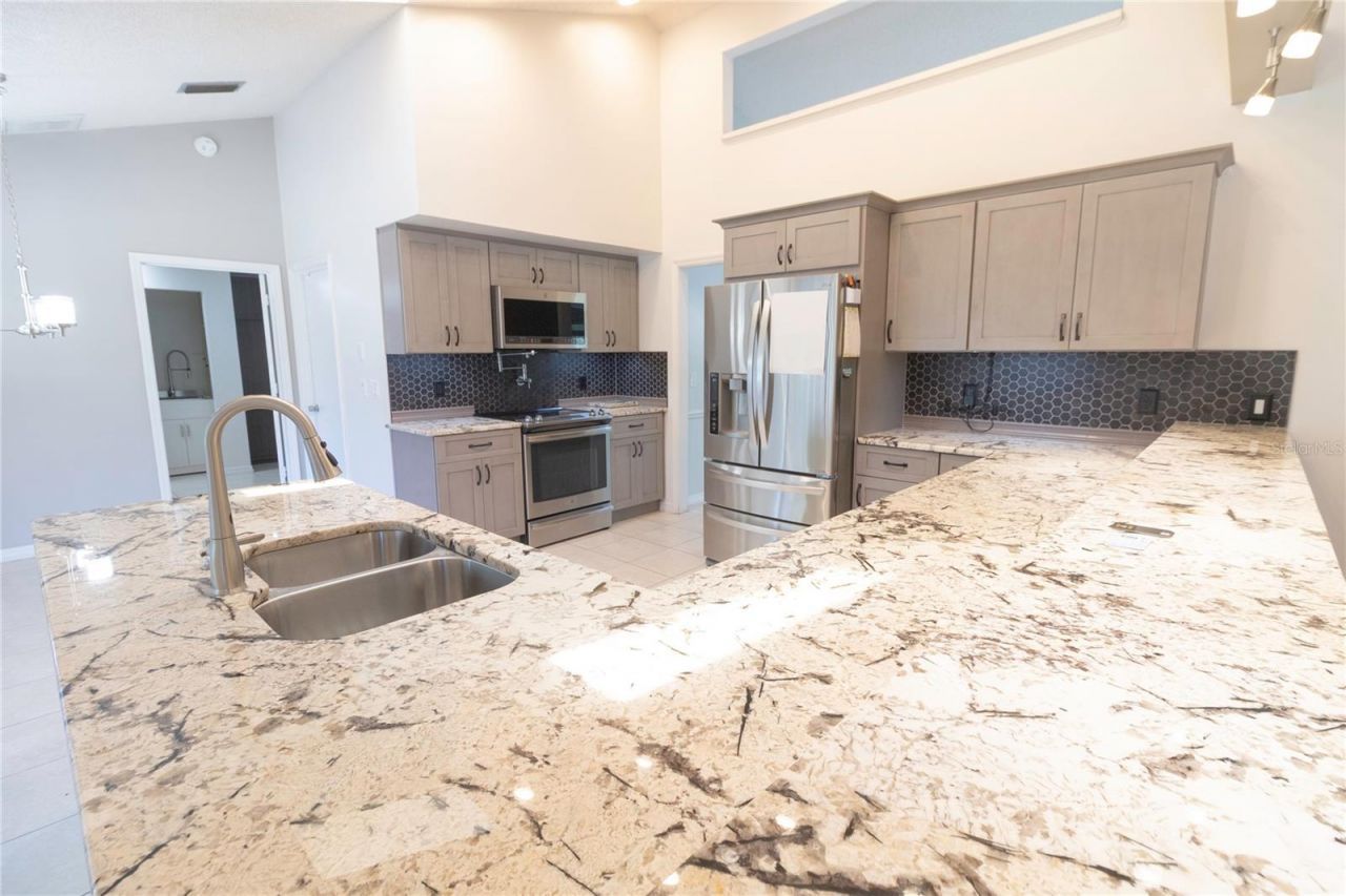 3908 Rosedale Drive , Brandon, FL 33511 Photo