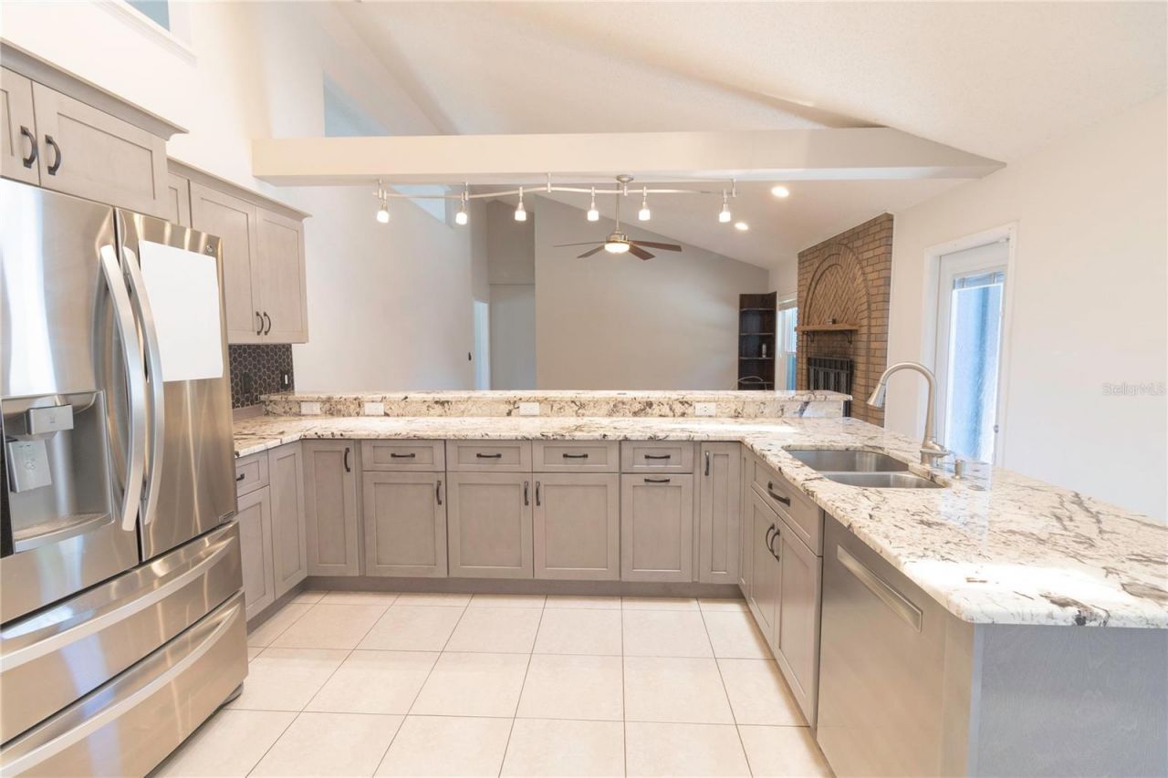 3908 Rosedale Drive , Brandon, FL 33511 Photo